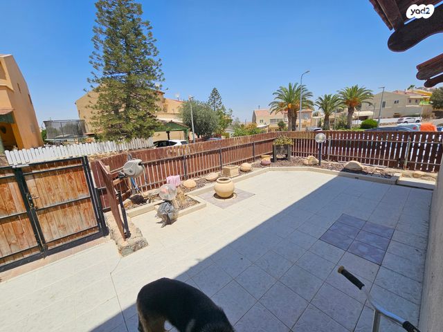 דו משפחתי, לשם, ערד