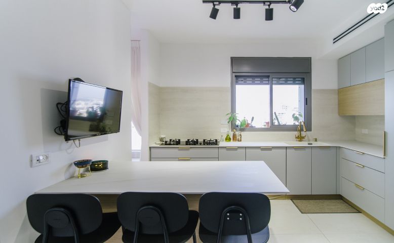 דירה, אסירי ציון 26, נווה גן, פתח תקווה