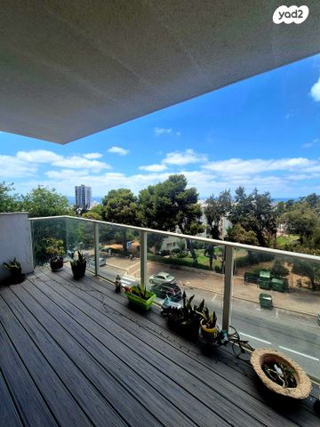 דירה, דרך צרפת 62, קרית שפרינצק, חיפה