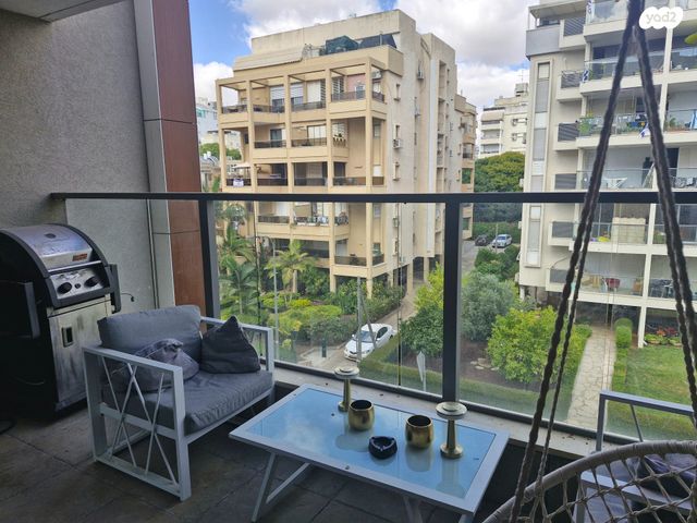 דירה, רמתיים, הוד השרון