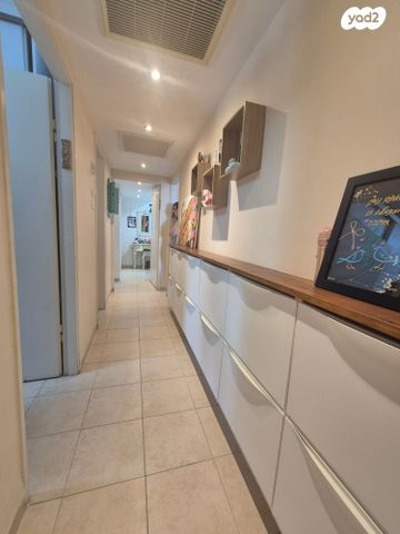 דירה, דרך צרפת 62, קרית שפרינצק, חיפה