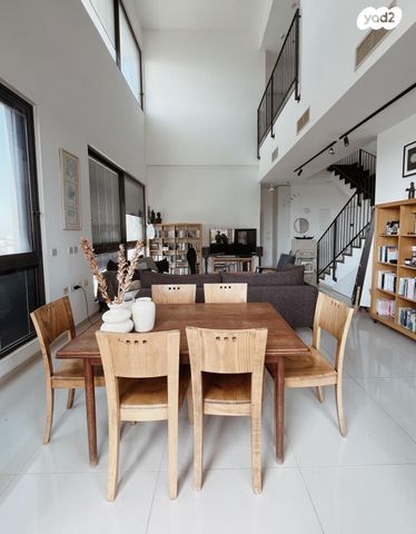 דופלקס, הגנים, נווה גן, רמת השרון