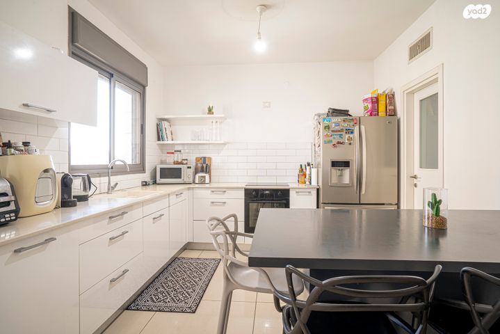 דירה, הוד השרון