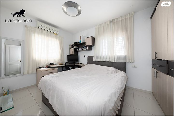 דופלקס, יהושע רבינוביץ, בן גוריון, חולון