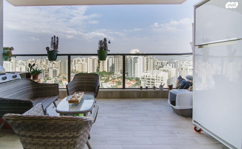 דירה, אסירי ציון 26, נווה גן, פתח תקווה