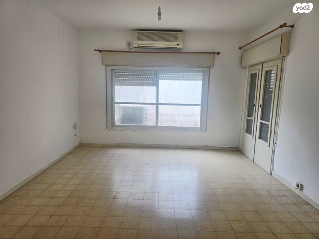 דירה, הרצל 51, מרכז העיר, חדרה