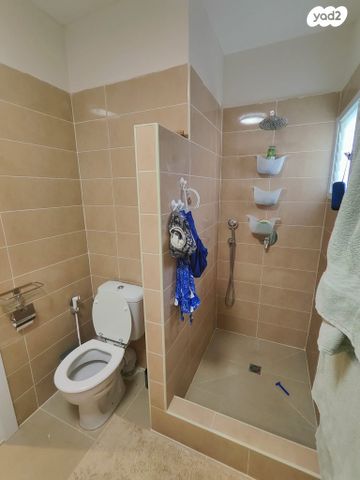 דירה, ז'בוטינסקי 9, בת ים