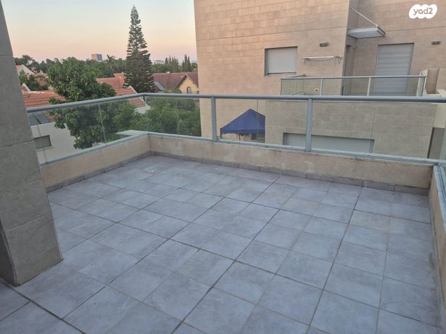 גג/ פנטהאוז, הנחל, הוד השרון