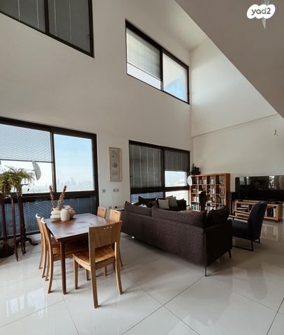 דופלקס, הגנים, נווה גן, רמת השרון