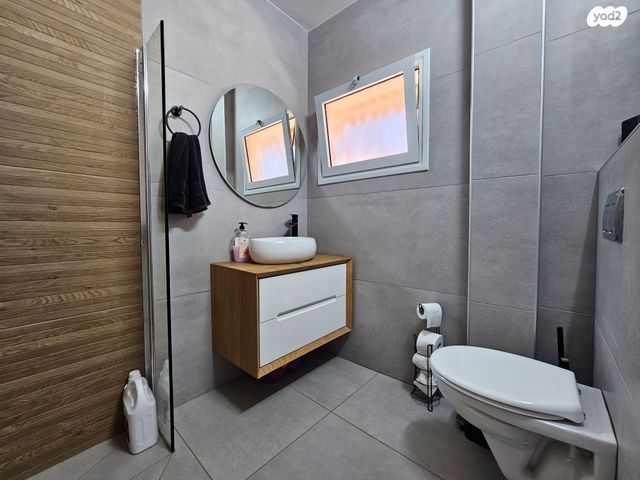 דו משפחתי, לשם, ערד