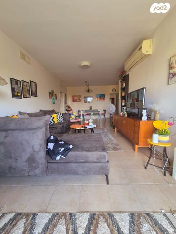 דירה, דרך צרפת 62, קרית שפרינצק, חיפה