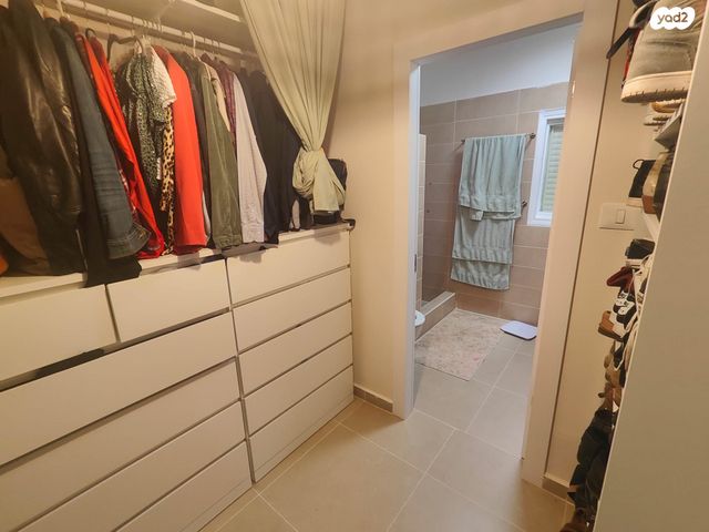 דירה, ז'בוטינסקי 9, בת ים