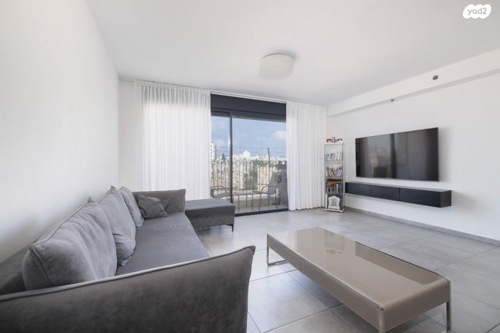 דירה, רמב"ם, הגבול רוטשילד, בת ים