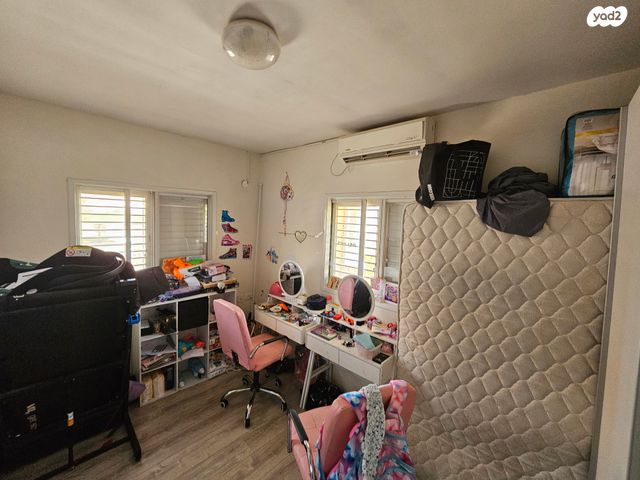 דו משפחתי, לשם, ערד