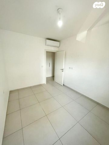 דירה, השחף 3, החותרים, טירת כרמל