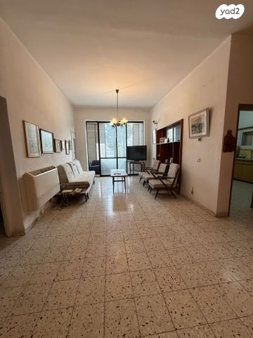 דירה, הפלוגות 38, קרית חיים מזרחית, חיפה