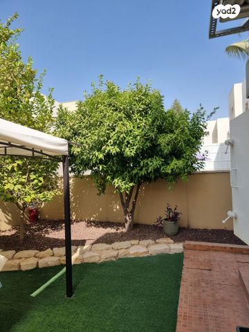 בית פרטי/ קוטג', יהודה דה בוטון 8, נאות לון, באר שבע