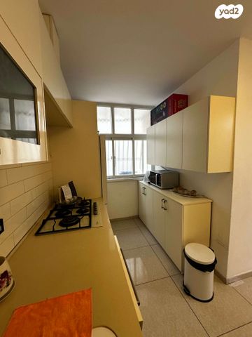 דירה, בלפור 80, עצמאות יוספטל, בת ים