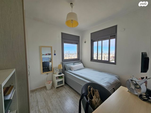 דירה, סמטת אבני חושן 12, גני מרום, רמת גן