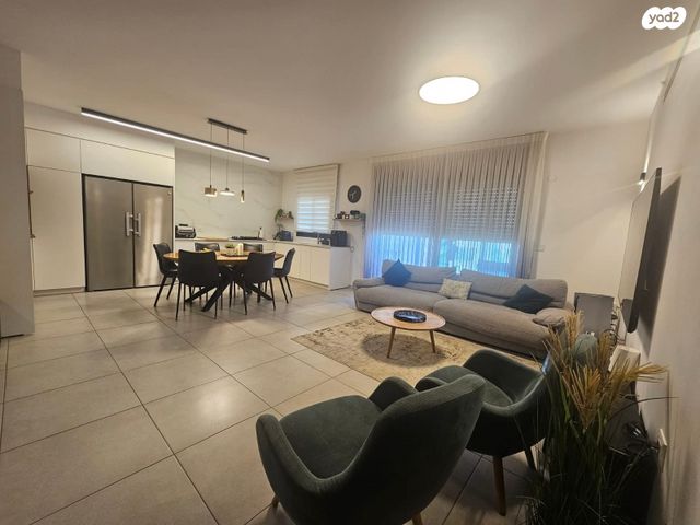 דירה, משה לוי, נאות שמיר, רמלה