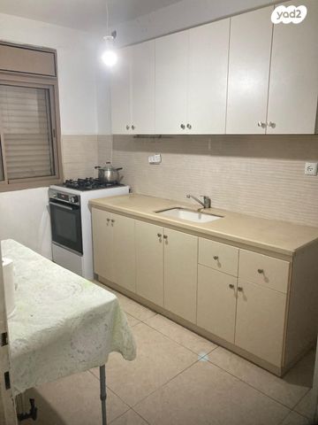 דירה, הפרחים, כרמיאל