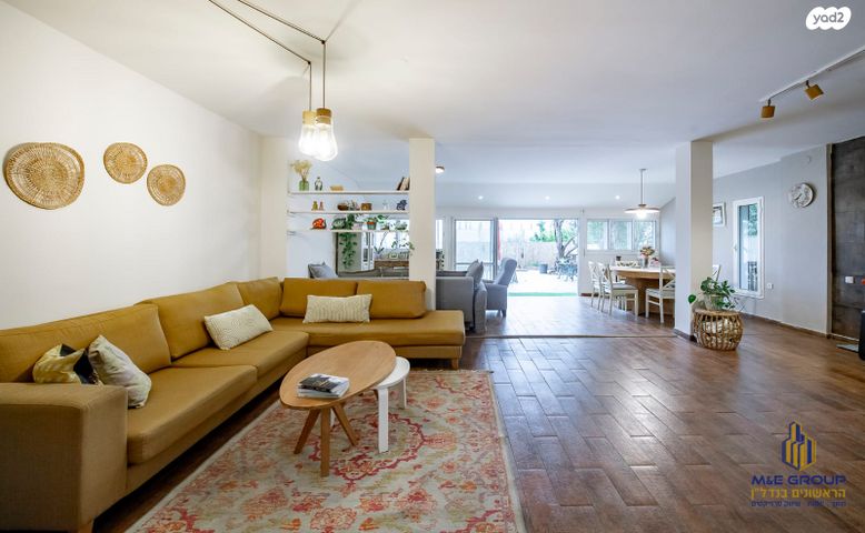 דו משפחתי, מישור הנוף, ראשון לציון