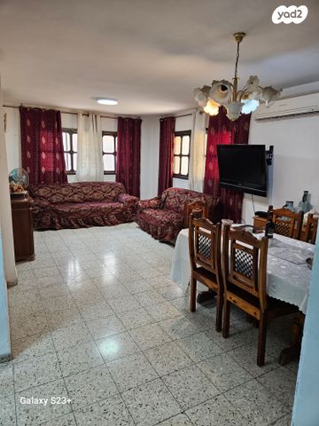 אלעזר בן לולו 