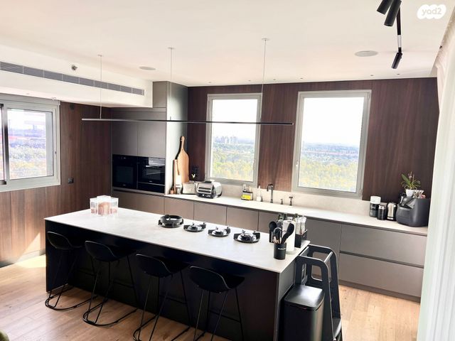 גג/ פנטהאוז, רמת השרון