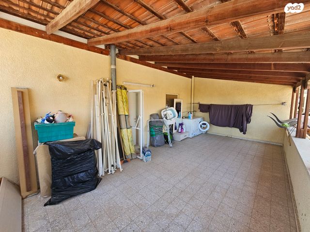 דו משפחתי, לשם, ערד