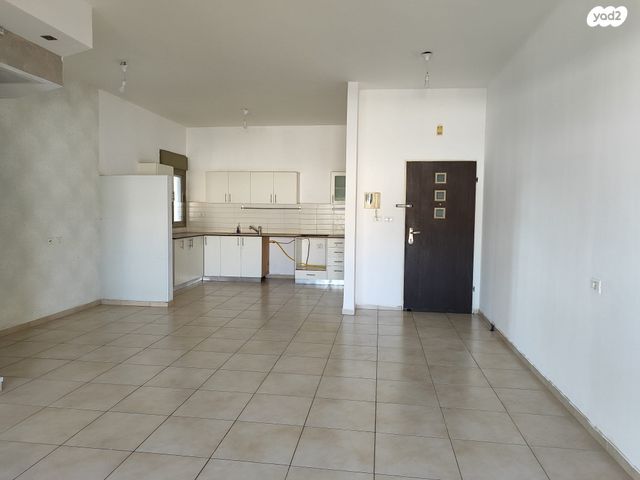 דירה, חלומות זכרון, זכרון יעקב