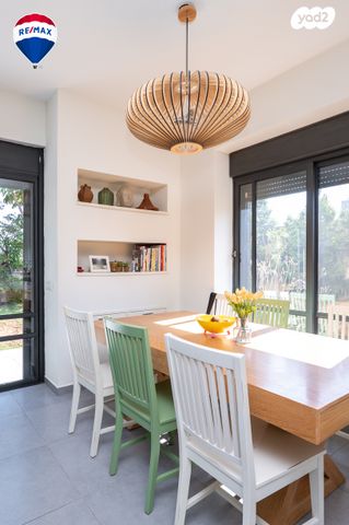 דו משפחתי, מול היקב, זכרון יעקב