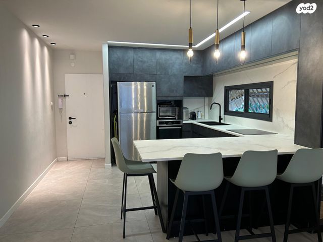 הרמן צבי שפירא 