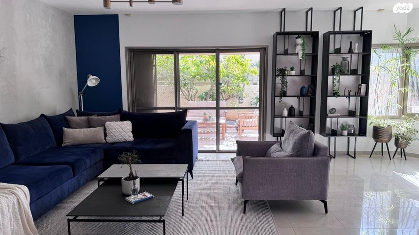 בית פרטי/ קוטג', רוזמרין, נווה אילן - צבאי, יבנה