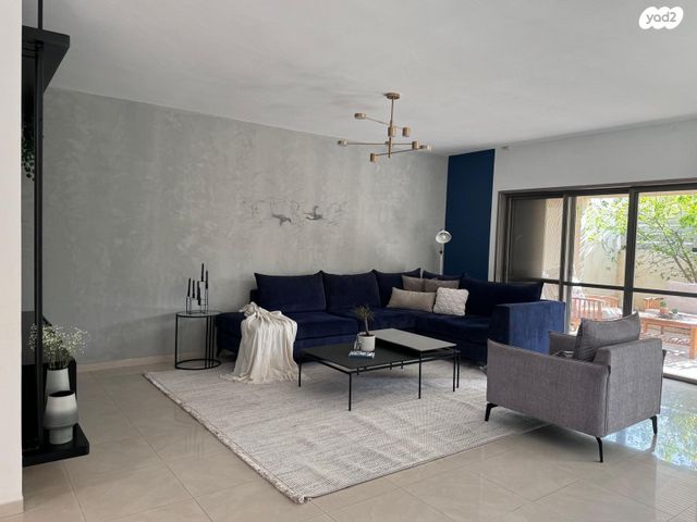 בית פרטי/ קוטג', רוזמרין, נווה אילן - צבאי, יבנה