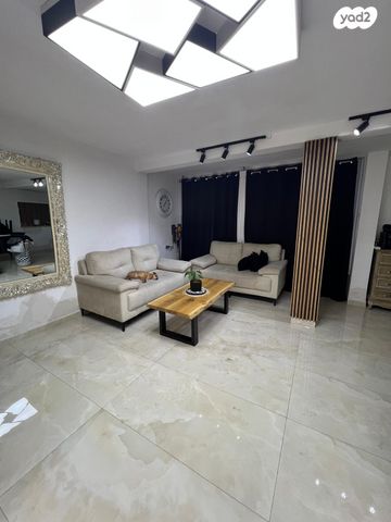 דירת גן, החלוץ 5, נווה דוד, רמלה