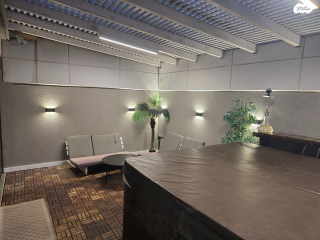 בית פרטי/ קוטג', יצחק שדה, שיכון עובדים, טבריה