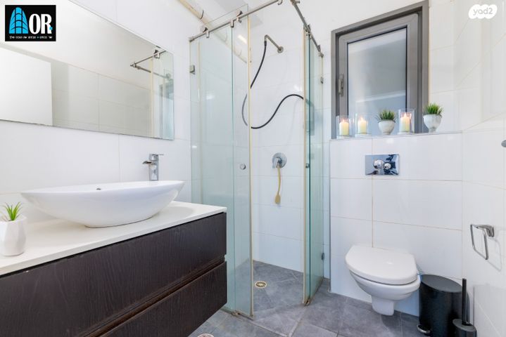 דירת גן, יונה בוגלה, כלניות, ראשון לציון