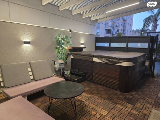 בית פרטי/ קוטג', יצחק שדה, שיכון עובדים, טבריה