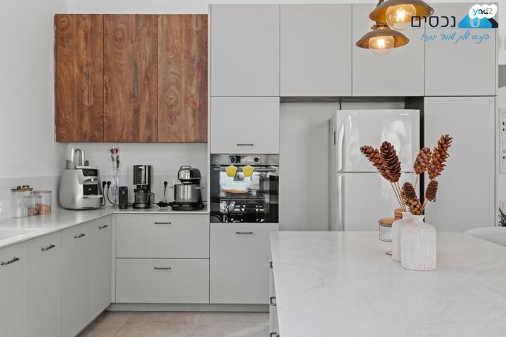 דירת גן, גולדה מאיר, מורשת, מודיעין מכבים רעות