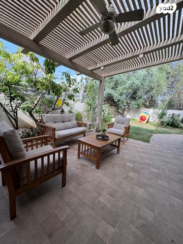 בית פרטי/ קוטג', רוזמרין, נווה אילן - צבאי, יבנה