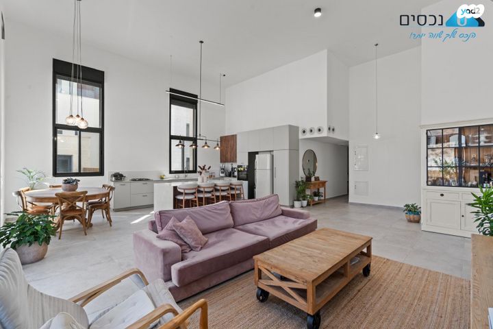 דירת גן, גולדה מאיר, מורשת, מודיעין מכבים רעות