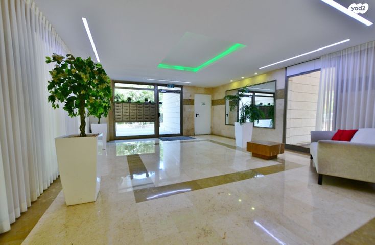 דירה, נווה גן, פתח תקווה