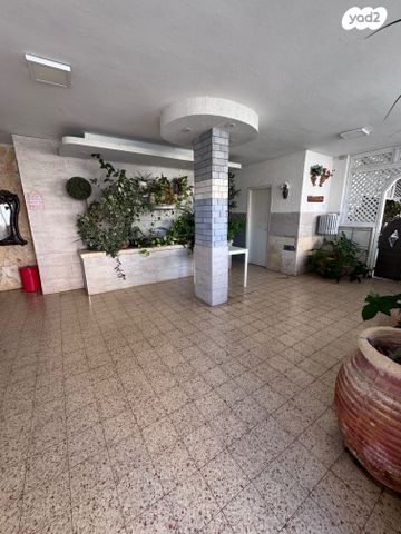 דירה, דגניה, שיכון עובדים, טבריה