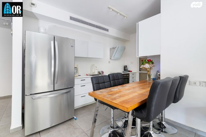 דירת גן, יונה בוגלה, כלניות, ראשון לציון