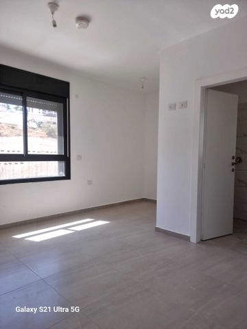 דירה, שמעון מישורי, מורדות ארנונה, ירושלים