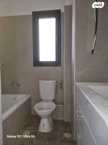 דירה, שמעון מישורי, מורדות ארנונה, ירושלים