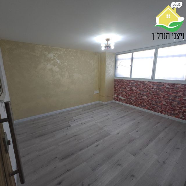 משרדים, נפתלי פלטין, מב"ת מערב, אזור תעשייה חדש, ראשון לציון