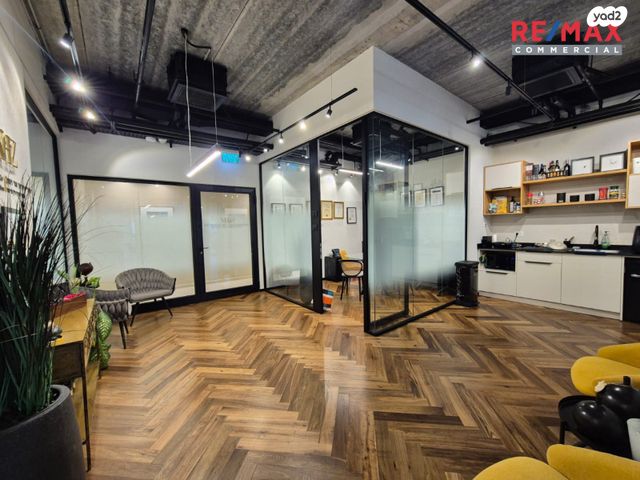 משרדים, סוקולוב, מתחם 1200, הוד השרון