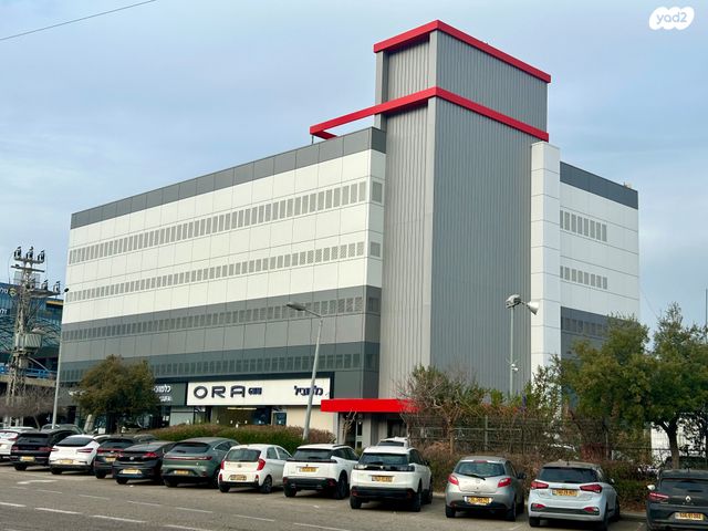 חנויות/ שטח מסחרי, שדרות ההסתדרות 32, צומת הקריות, חוף שמן, חיפה