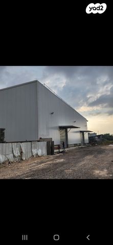 מבני תעשיה, שדה נחום